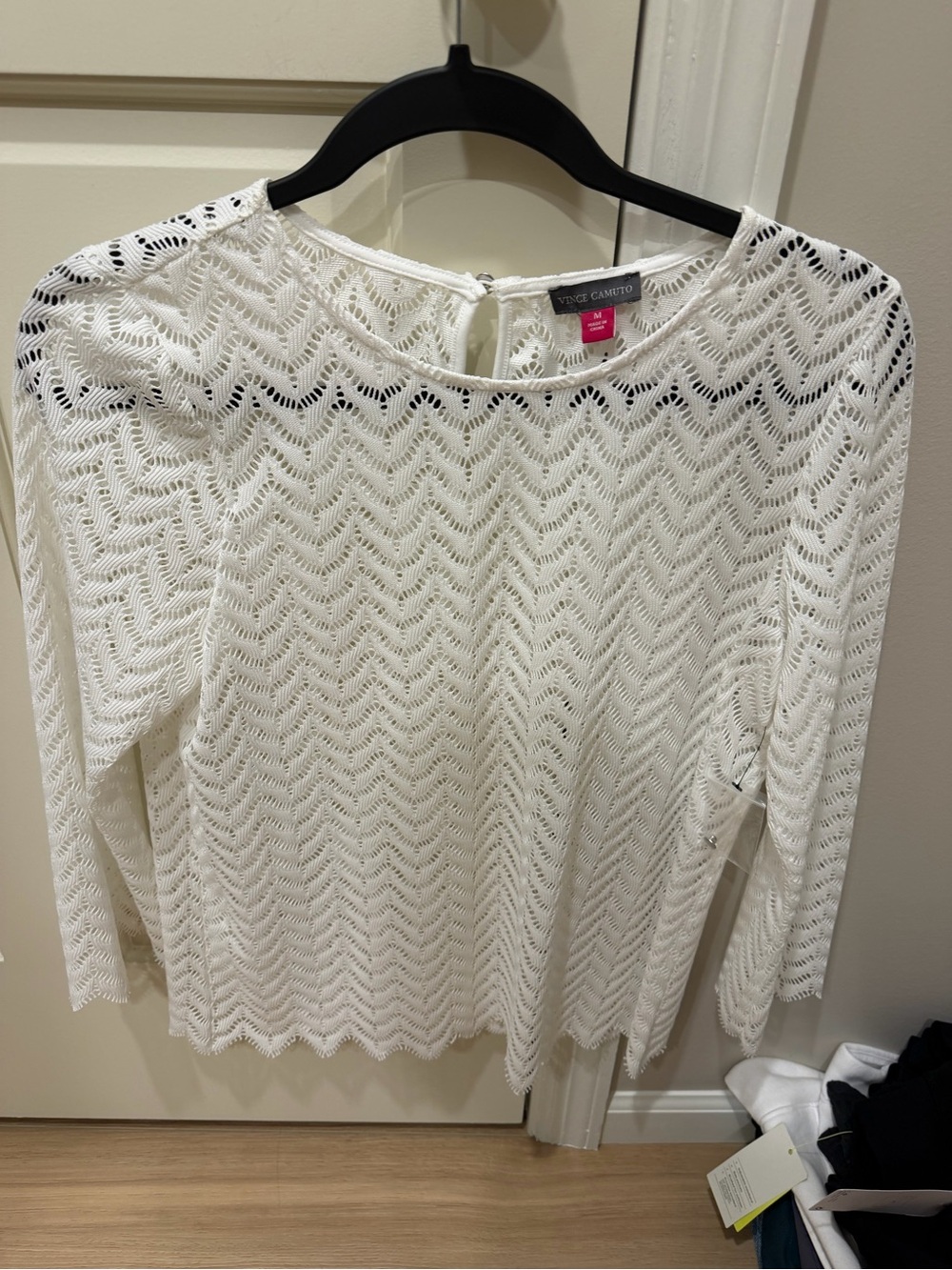 Vince Camuto White-Cream Chevron Lace Long-Sleeve top NEW!